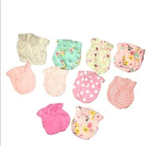 Baby scratch mittens